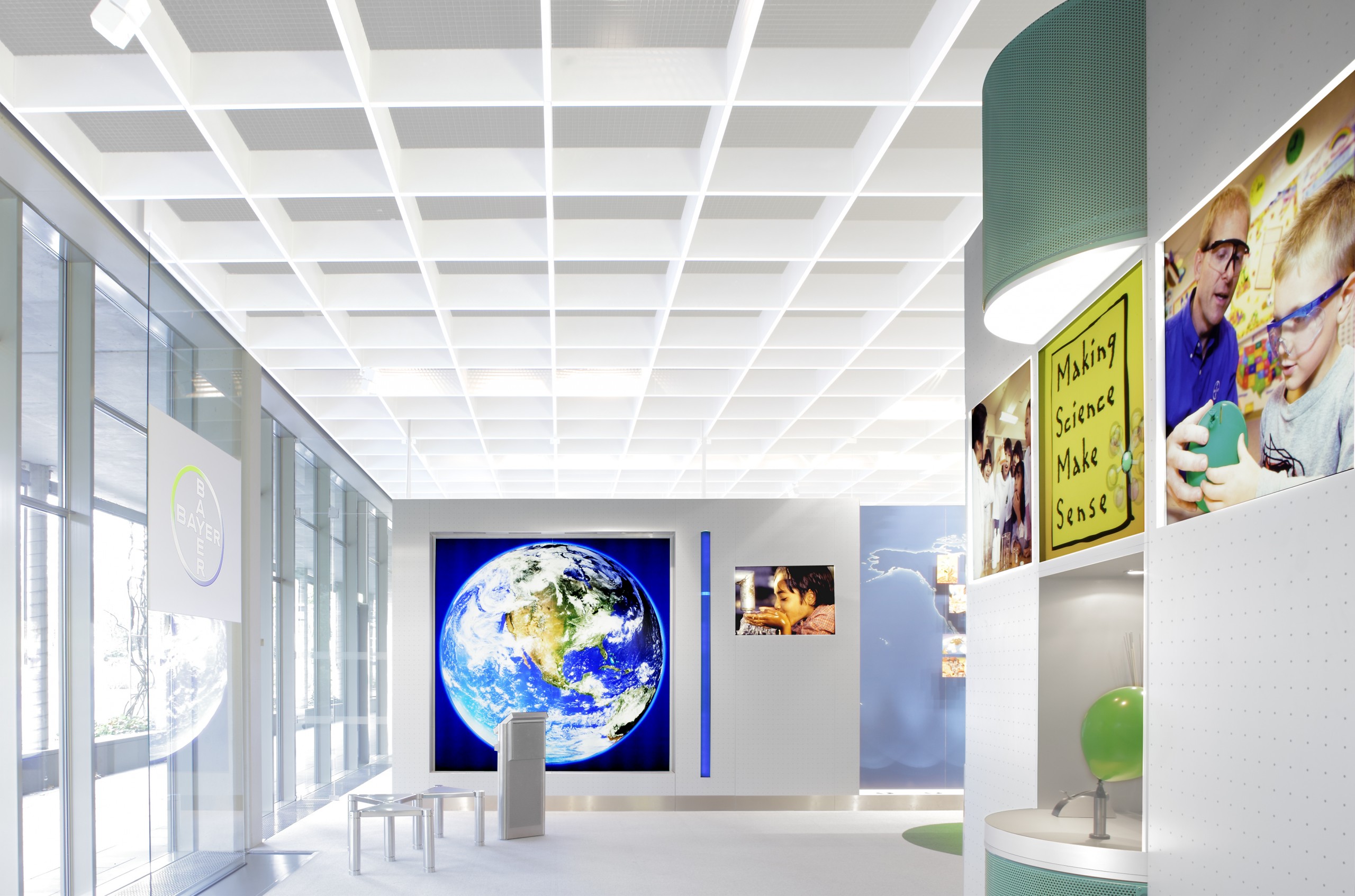 Bayer – Raum „Corporate Social Responsibility“ das Bayer Kommunikationszentrum 