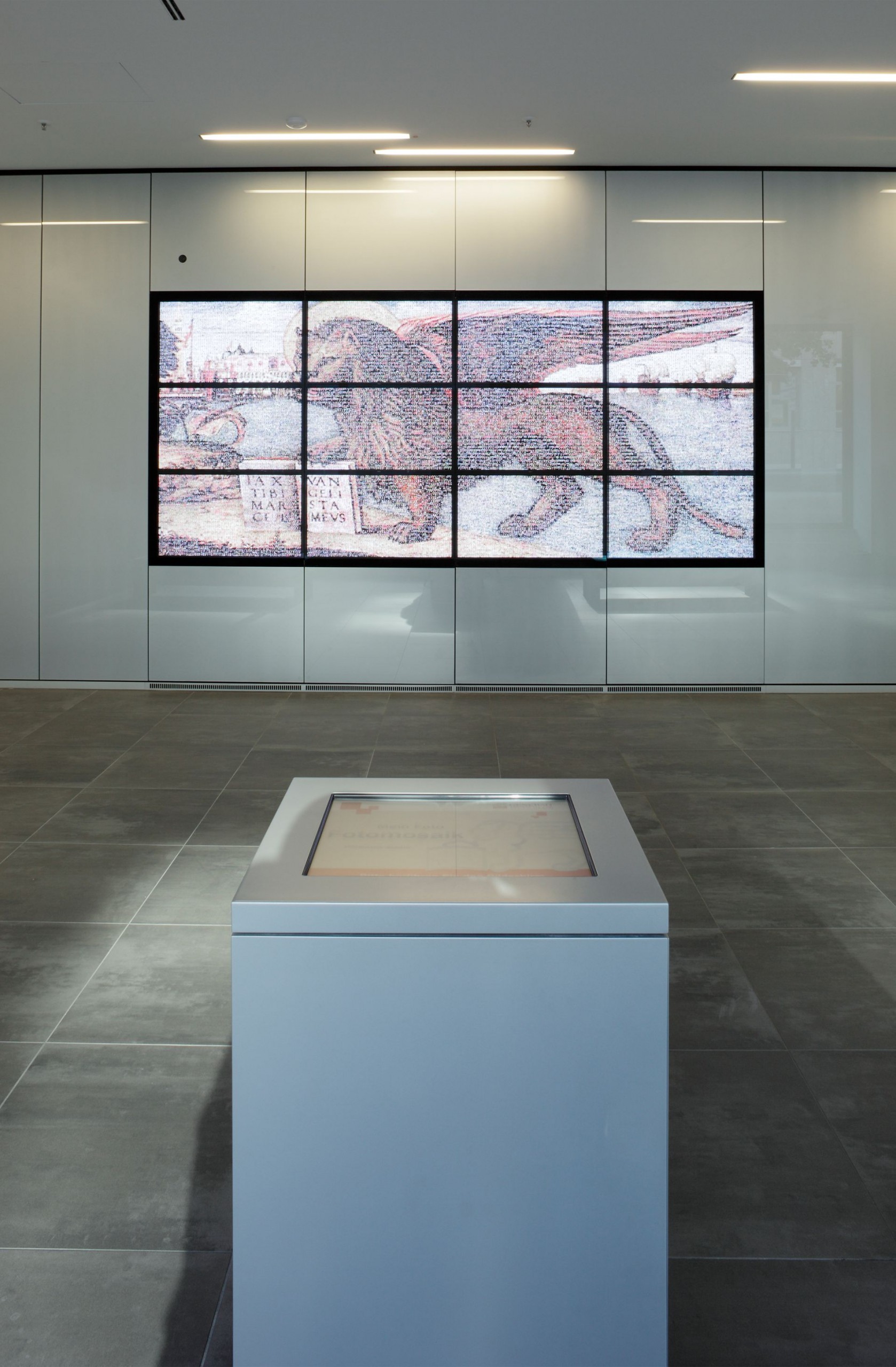 Dominium Generali Deutschland – Medienwand Showroom